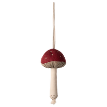 Load image into Gallery viewer, Mushroom ornament - Red
