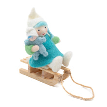 Load image into Gallery viewer, Winter Girl Dwarf with sleigh and doll
