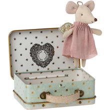 Load image into Gallery viewer, Angel mouse in suitcase
